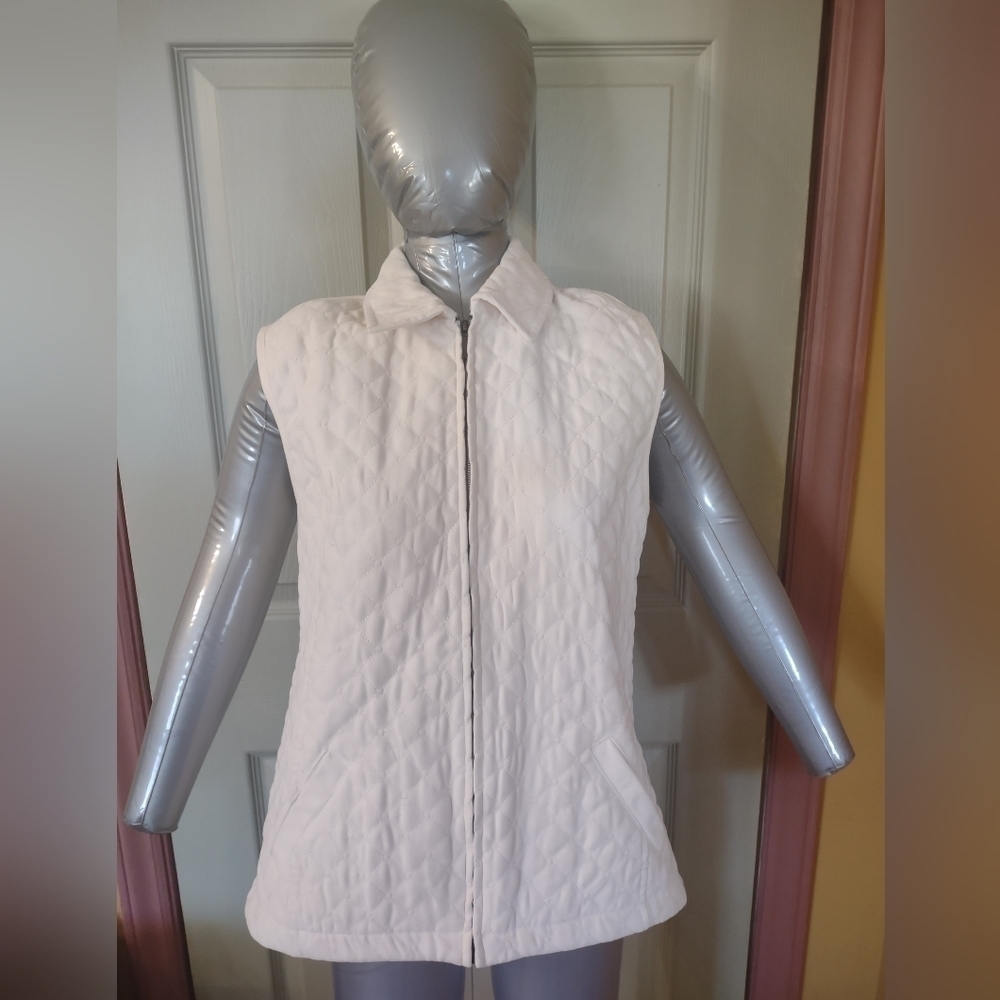 Womens Company Collection Size Medium  Quilted Vest